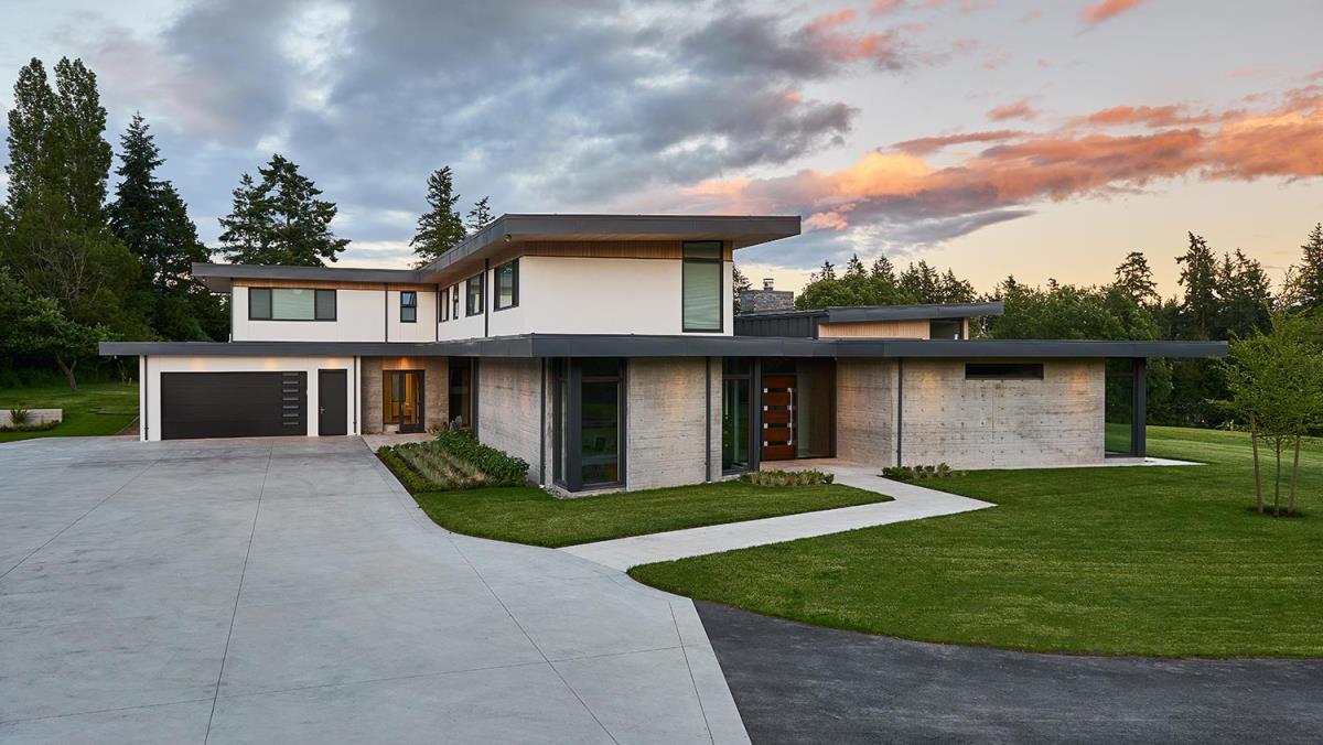 Building a Green Home: How It Makes You Healthier & Happier