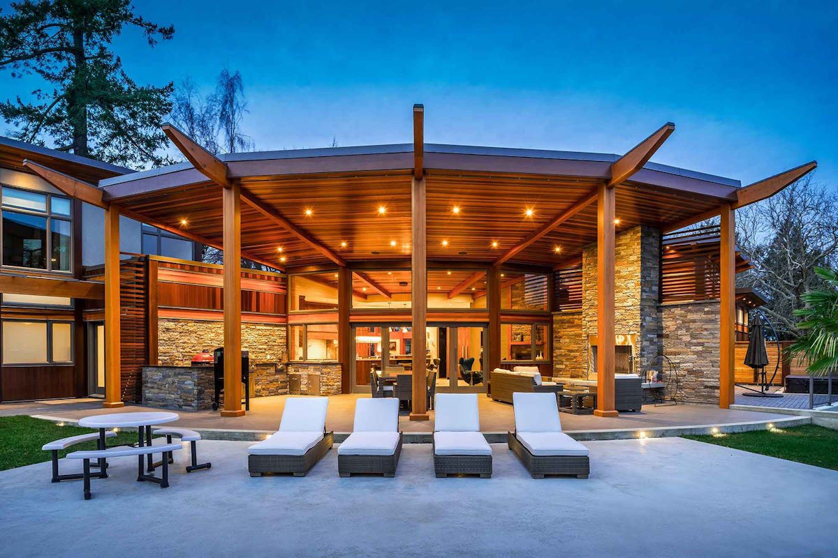 seating area West Coast Modern home